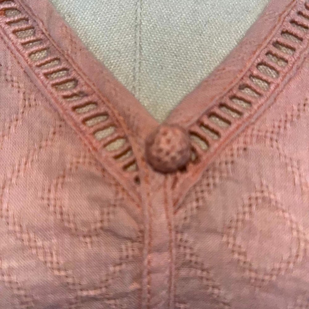 SOFT SURROUNDINGS Lahela Crochet Lace Trimmed Blouse Top - Peach Bisque - EUC -M - Picture 3 of 10